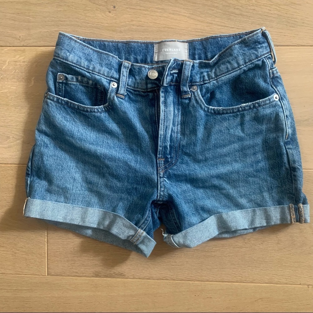Everlane shorts